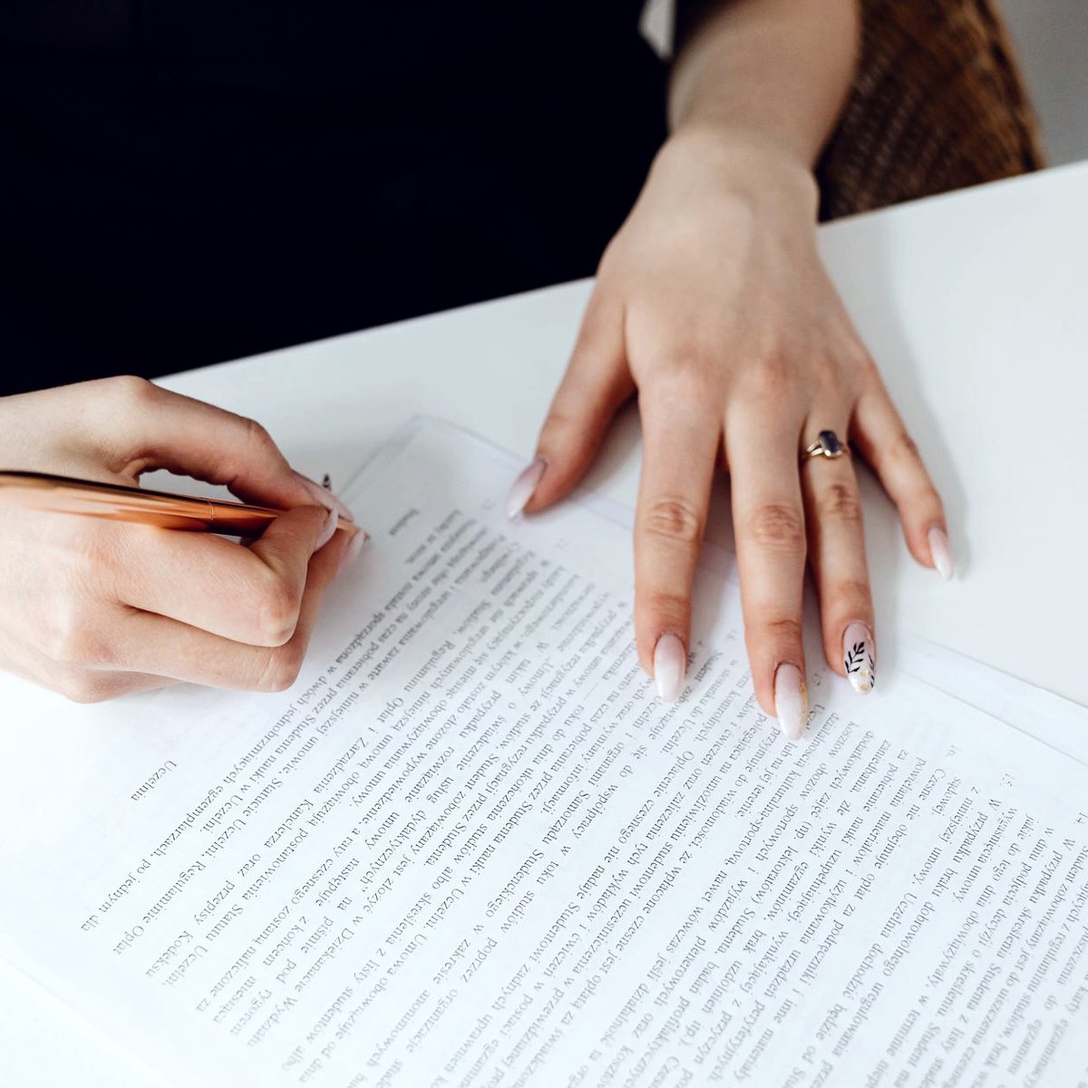 Relecture et signature d’un document